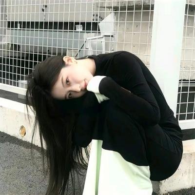 两个人一双手